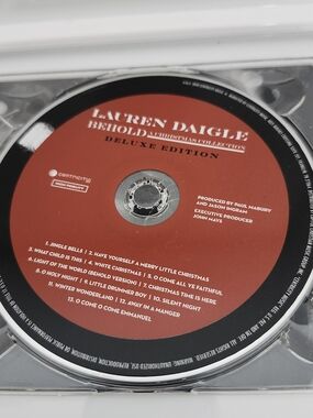 Lauren Daigle Behold: A Christmas Collection (Deluxe Edition) - Red CD